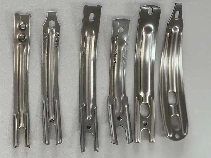 B2B solutions for footwear manufacturing 1 STEEL SHANKS for shoes